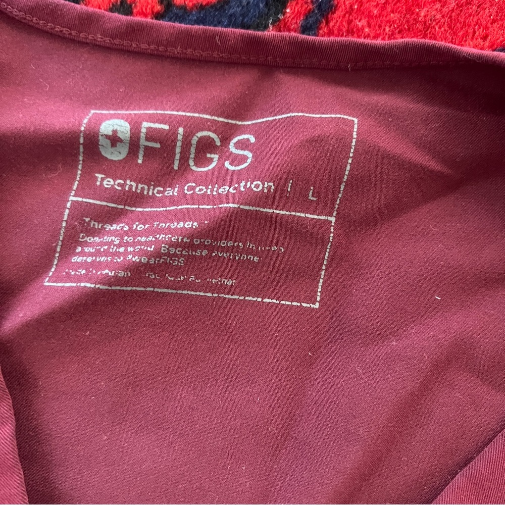 Figs maroon set - Picture 2 of 5
